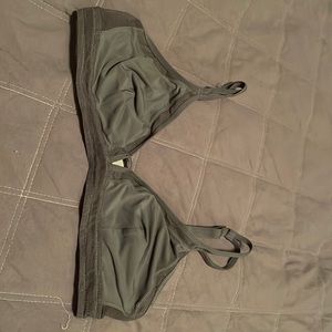 Lively non padded bra size medium